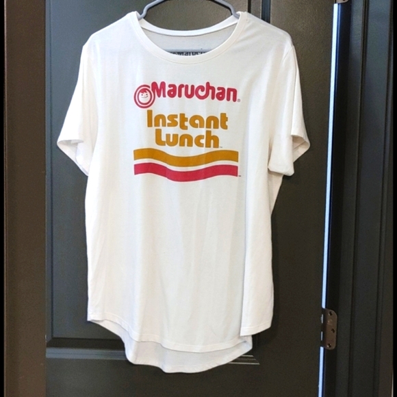 Hot Topic Tops - 3/$6🛍️🍜Maruchan Instant Lunch Tee XXL